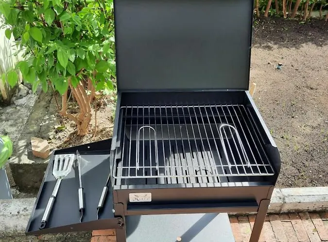 House Garden San Lorenzo Apartment *